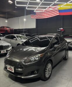 FORD FIESTA TITANIUM