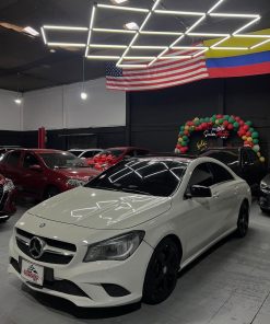 MERCEDES BENZ CLA 200